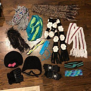 Lot of Women/Girl's Scarves, Gloves, Hats